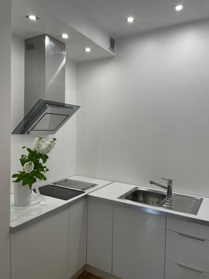 Apartament Przystan W Ustce - 120 M2 - 200 M Od Plazy Mickiewicza 2 Stolpmünde Exterior foto