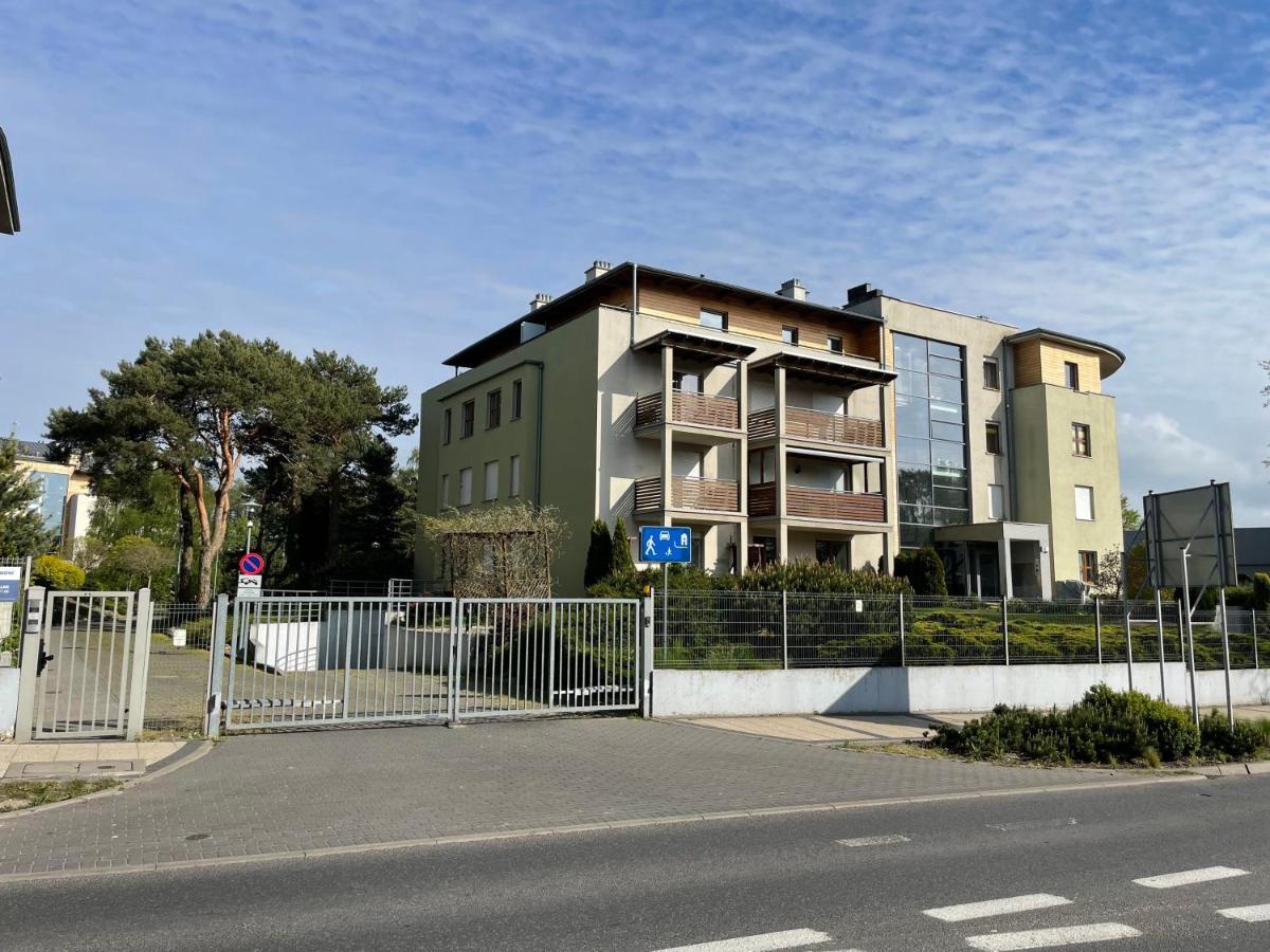 Apartament Przystan W Ustce - 120 M2 - 200 M Od Plazy Mickiewicza 2 Stolpmünde Exterior foto