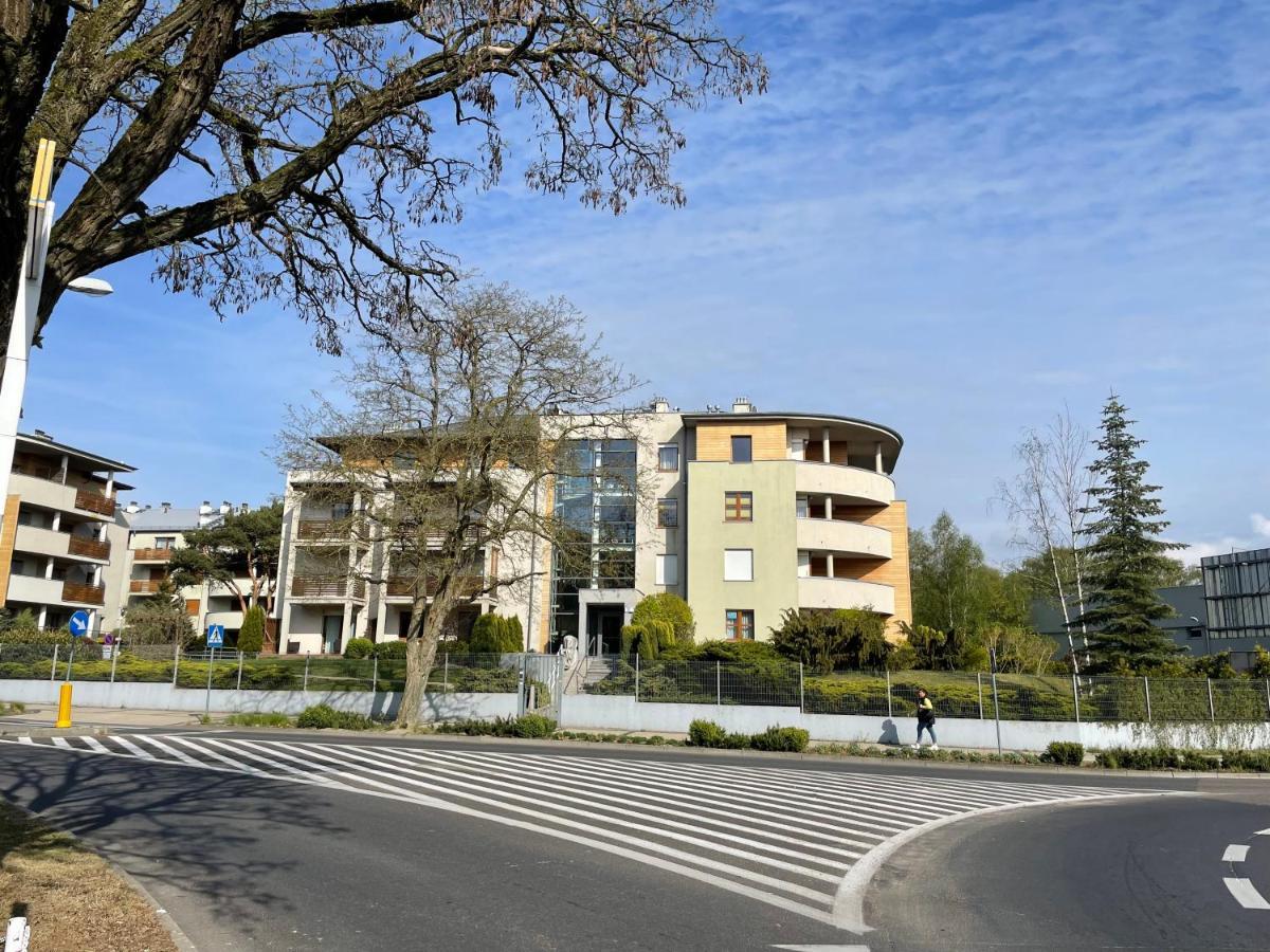 Apartament Przystan W Ustce - 120 M2 - 200 M Od Plazy Mickiewicza 2 Stolpmünde Exterior foto