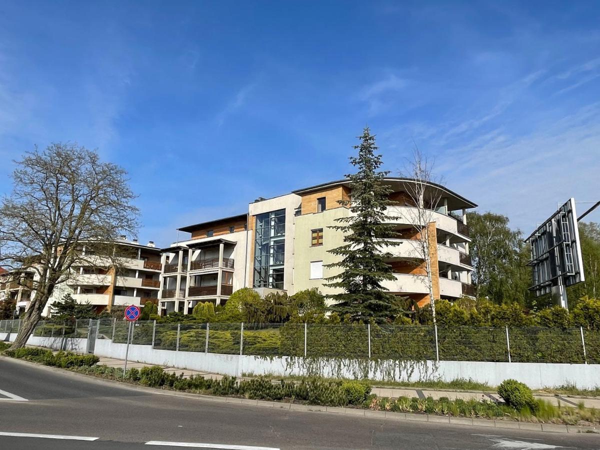 Apartament Przystan W Ustce - 120 M2 - 200 M Od Plazy Mickiewicza 2 Stolpmünde Exterior foto
